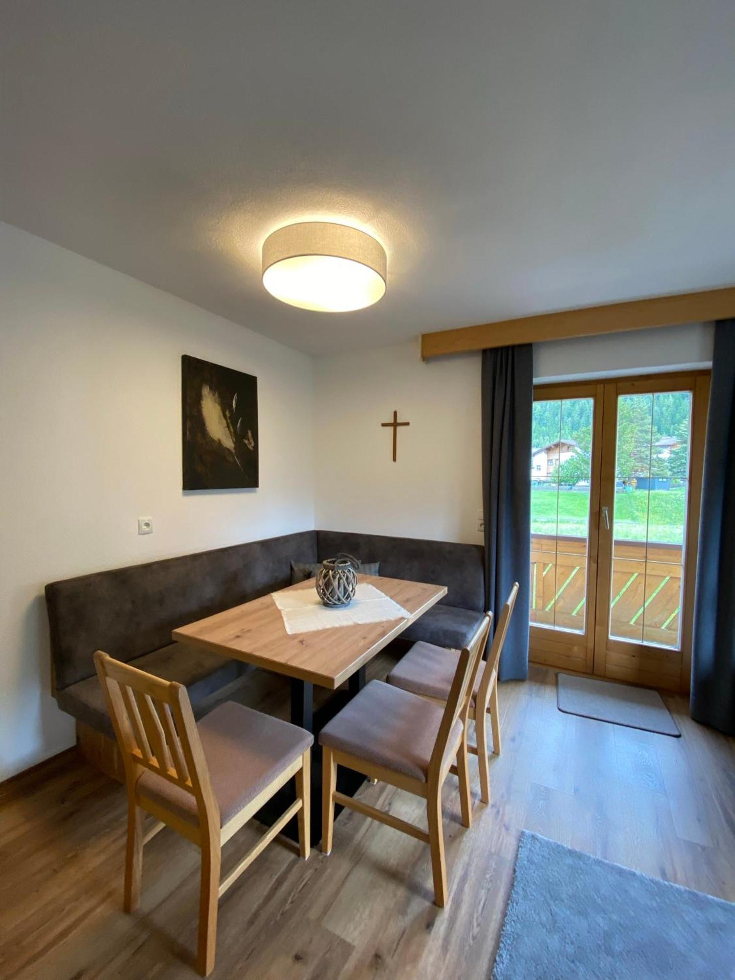 Aparts Handle Und Haus Bergblick Apartment พฟุนด์ส ภายนอก รูปภาพ